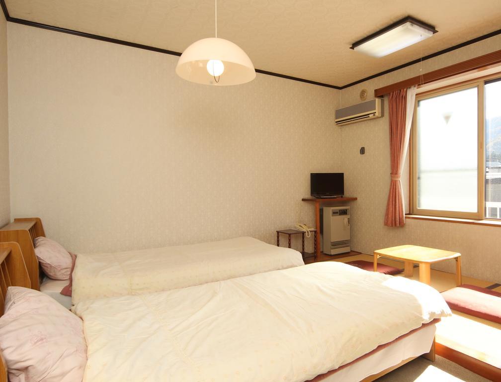 Villa Katashio Nozava Onszen Kültér fotó